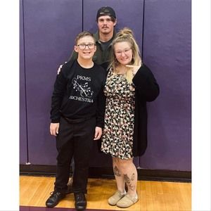 Meet your Posher, Lorin